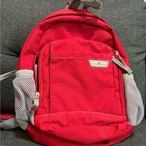 Swiss gear sling backpack